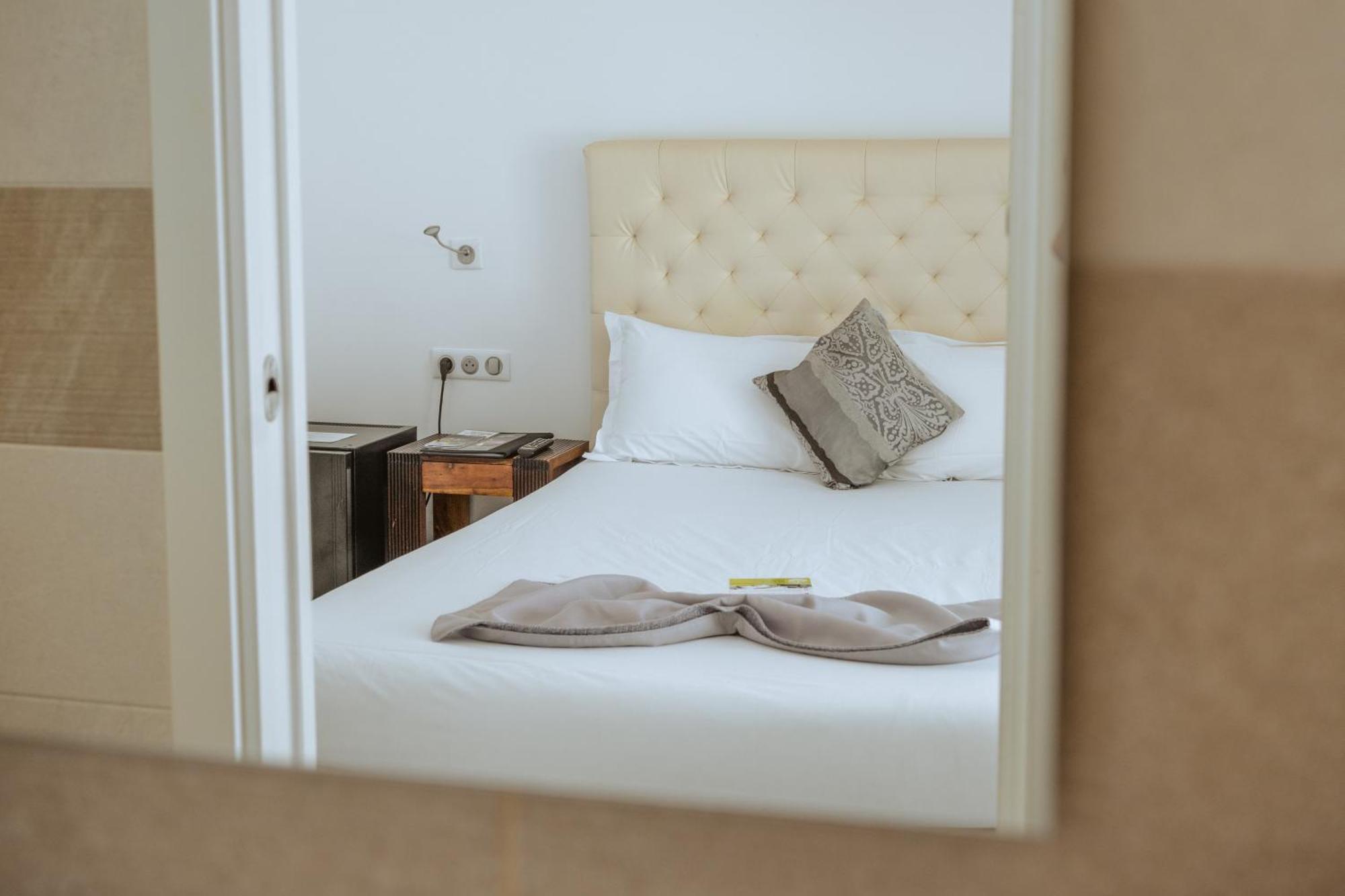 Hotel Du Bord De Mer "Le Vanille" 滨海卡涅 外观 照片
